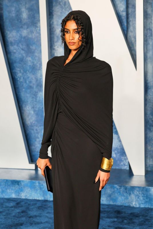 IMAAN HAMMAM at Vanity Fair Oscar Party in Beverly Hills 03/12/2023