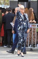JAMIE LEE CURTIS Arrives at 2023 Film Independent Spirit Awards in Santa Monica 03/04/2023