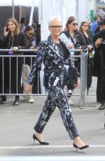 JAMIE LEE CURTIS Arrives at 2023 Film Independent Spirit Awards in Santa Monica 03/04/2023