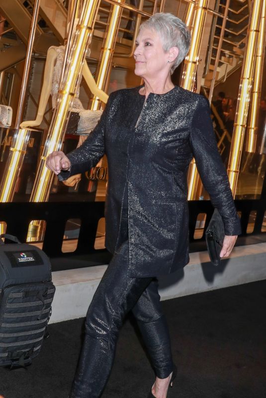 JAMIE LEE CURTIS Arrives at Armani Pre-Oscar Party in Beverly Hills 03/11/2023