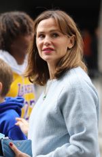 JENNIFER GARNER Arrives at Crypto.com Arena in Los Angeles 03/05/2023