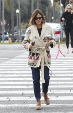 JENNIFER GARNER Back to Her Var After Attending a Parent-Teacher Conference 03/08/2023