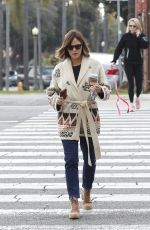 JENNIFER GARNER Back to Her Var After Attending a Parent-Teacher Conference 03/08/2023
