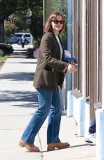 JENNIFER GARNER Out and About in Santa Monica 03/24/2023