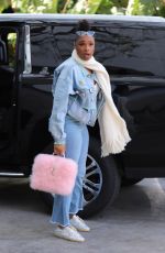 JENNIFER HUDSON Arrives at Lakers Game in Los Angeles 03/26/2023
