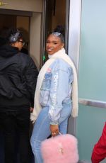JENNIFER HUDSON Arrives at Lakers Game in Los Angeles 03/26/2023