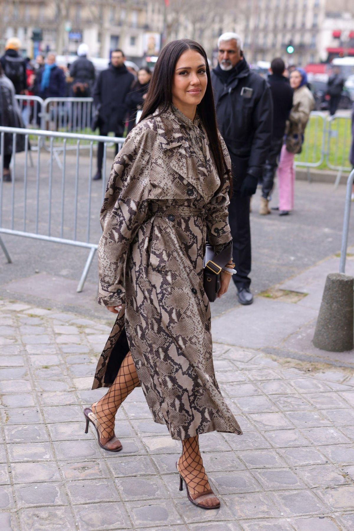 JESSICA ALBA at Stella McCartney Womenswear Fall/Winter 20232024 Show