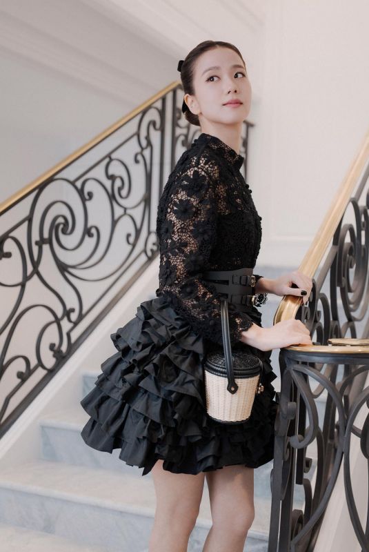 JISOO at Dior Heritage in Paris 03/22/2023