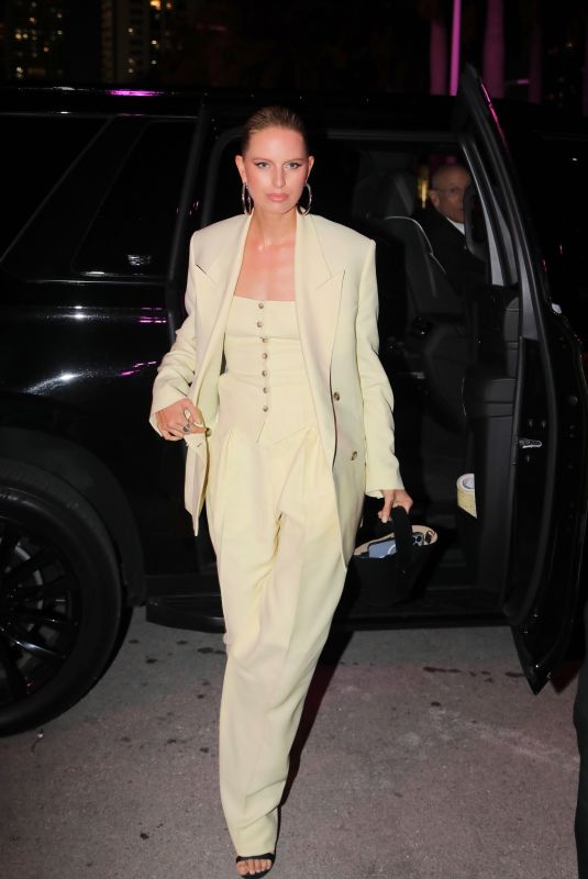 KAROLINA KURKOVA Arrives at Hugo Boss Show in Miami 03/15/2023