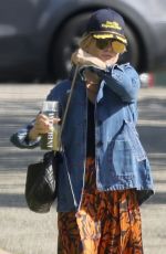 KATE HUDSON Out and About in Los Angeles 03/28/2023