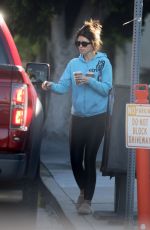 KATHERINE SCHWARZENEGGER Out for Coffee at Blue Bottle in Los Angeles 03/16/2023