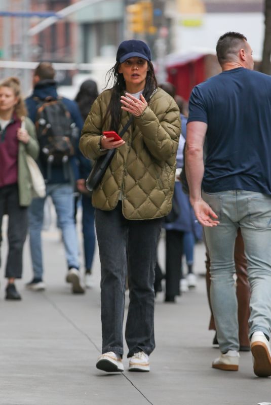 KATIE HOLMES Out and About in New York 03/23/2023