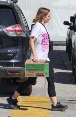 KRISTEN BELL Out Shopping in Los Angeles 03/27/2023