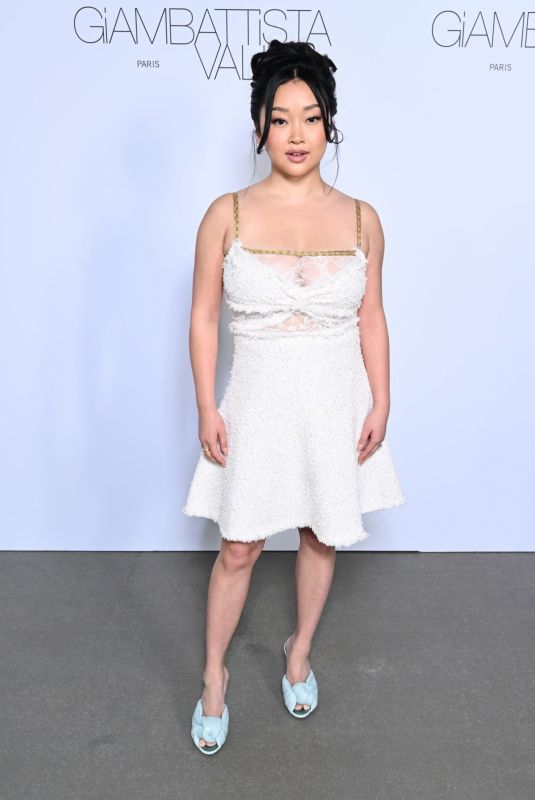 LANA CONDOR at Giambattista Valli Womenswear Fall/winter 2023-2024 Show at Paris Fashion Week 03/03/2023