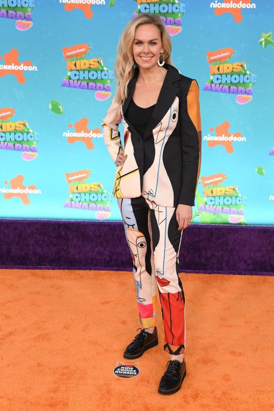LAURA BELL BUNDY at Nickelodeon’s 2023 Kids’ Choice Awards in Los Angeles 03/04/2023