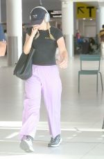 LORDE Arrives at Perth Airport 03/17/2023
