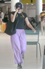 LORDE Arrives at Perth Airport 03/17/2023