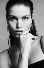 LUNA BIJL for Harper
