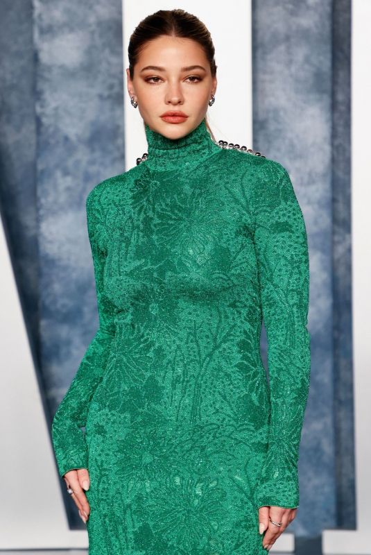 MADELYN CLINE at Vanity Fair Oscar Party in Beverly Hills 03/12/2023