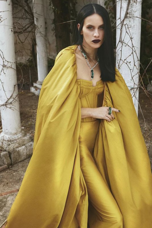 MILENA SMIT for Yo Dona, March 2023