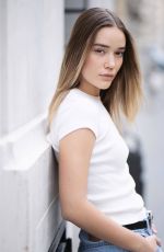 OLIVIA PONTON - Img Models Digitals 2023
