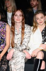 PHOEBE DYNEVOR at Louis Vuitton Womenswear Fall/winter 2023-2024 Show at Paris Fashion Week 03/06/2023