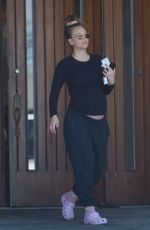 Pregnant KALEY CUCOC Leaves a Chiropractor in Los Angeles 03/07/2023