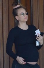Pregnant KALEY CUCOC Leaves a Chiropractor in Los Angeles 03/07/2023