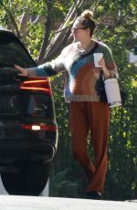 Pregnant RUMER WILLIS Makes a Stop at a Friend
