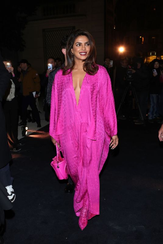 PRIYANKA CHOPRA Arrives at Valentino Womenswear Fall/winter 2023-2024 Show at Paris Fashion Week 03/05/2023
