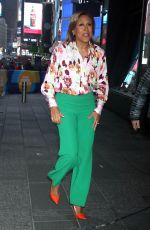 ROBIN ROBERTSON Arrives at Good Morning America in New York 03/23/2023