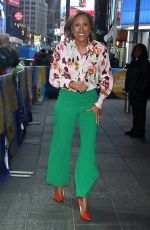ROBIN ROBERTSON Arrives at Good Morning America in New York 03/23/2023