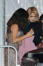 SALMA HAYEK Scarfs a Burger at Vanity Fair Oscars After Party 03/12/2023