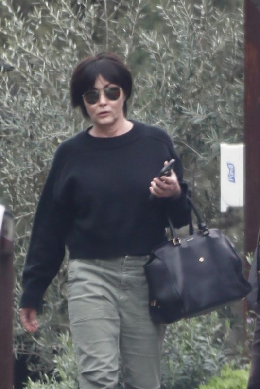 SHANNEN DOHERTY Out Shopping in Malibu 03/16/2023