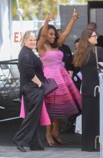 SHERYL LEE RALPH Arrives at 2023 Film Independent Spirit Awards in Santa Monica 03/04/2023