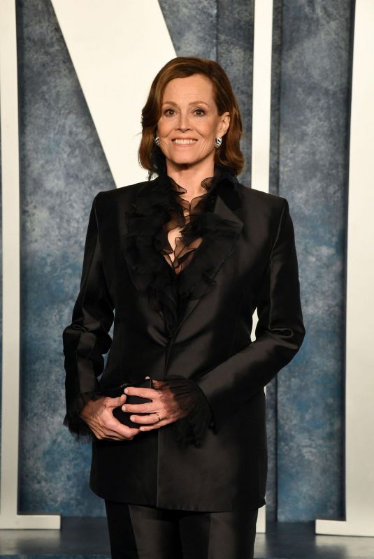 SIGOURNEY WEAVER at Vanity Fair Oscar Party in Beverly Hills 03/12/2023