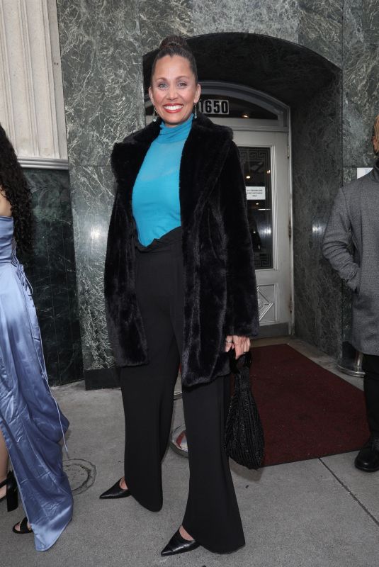 VANESSA WILLIAMS Night Out at Mel