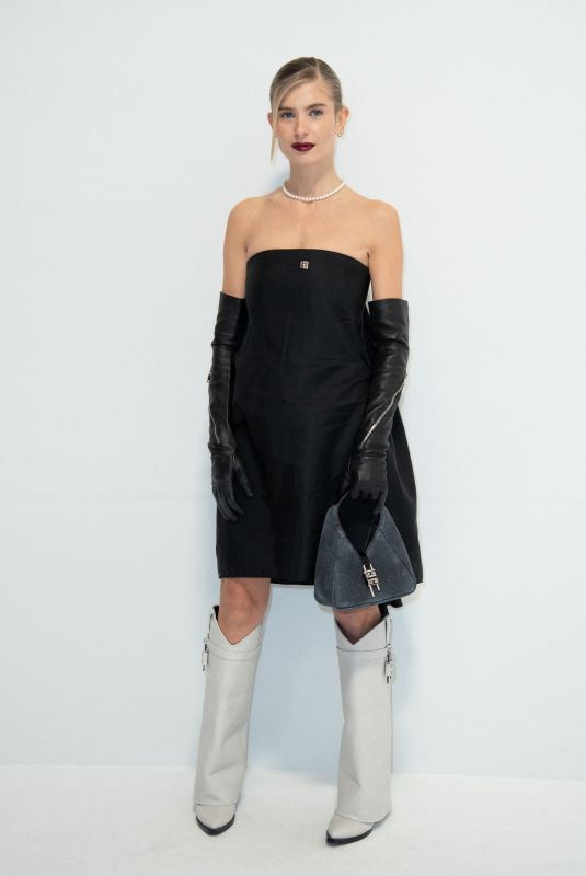 XENIA ADONTS at Givenchy Womenswear Fall/Winter 2023-2024 Show at Paris Fashion Week 03/02/2023