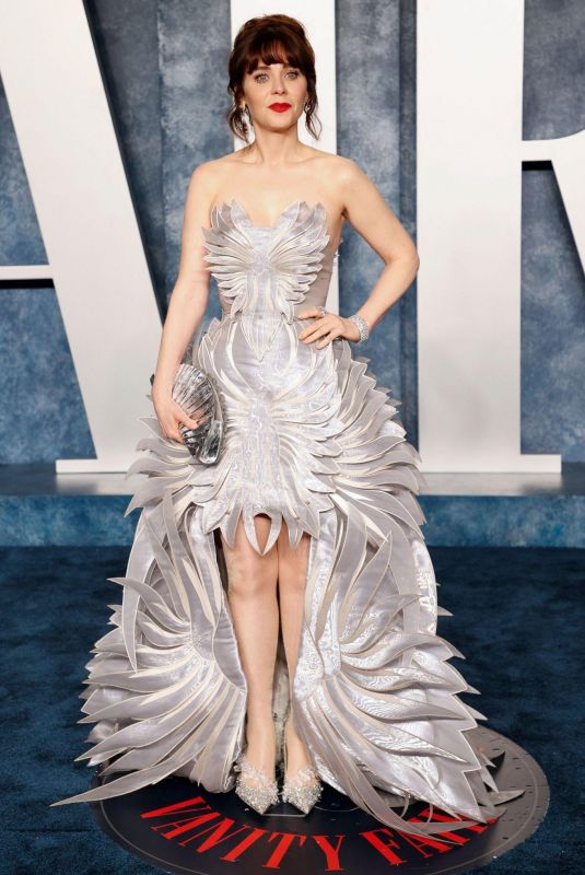 ZOOEY DESCHANEL at Vanity Fair Oscar Party in Beverly Hills 03/12/2023