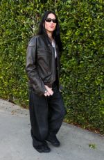 AMELIA HAMLIN Leaves a Friend