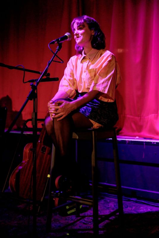 BEATRICE GRANNO Performs at Arci Bellezza in Milan 04/10/2023