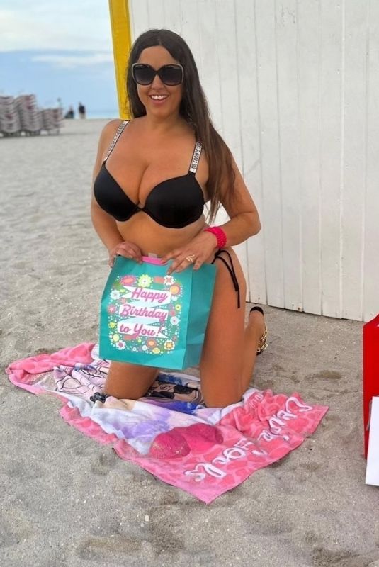 CLAUDIA ROMANI Celebrates Her Birthday in Miami Beach 04/23/2023