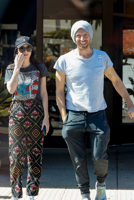 DAKOTA JOHNSON and Chris Martin Out for Coffee in Malibu 04/07/2023