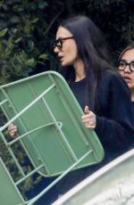 DEMI MOORE and TALLULAH and SCOUT WILLIS Visits Rumer Willis