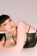 DOVE AMERON for Elle Singapore, April 2023
