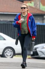 ELIZABETH OLSEN at A Carwash in Los Angeles 04/12/2023