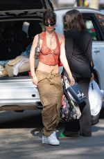 EMILY RATAJKOWSKI Out Shopping in New York 04/21/2023