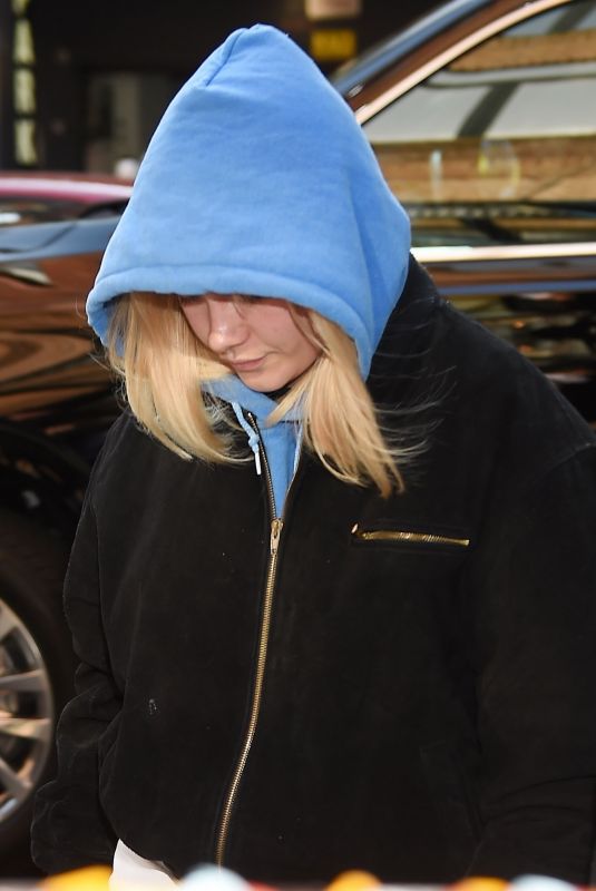 FLORENCE PUGH Arrives at Greenwich Hotel in New York 04/26/2023