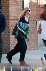 GISELE BUNDCHEN Leaves Her Hotel in New York 04/12/2023