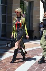 HEIDI KLUM Arrives for Taping of America